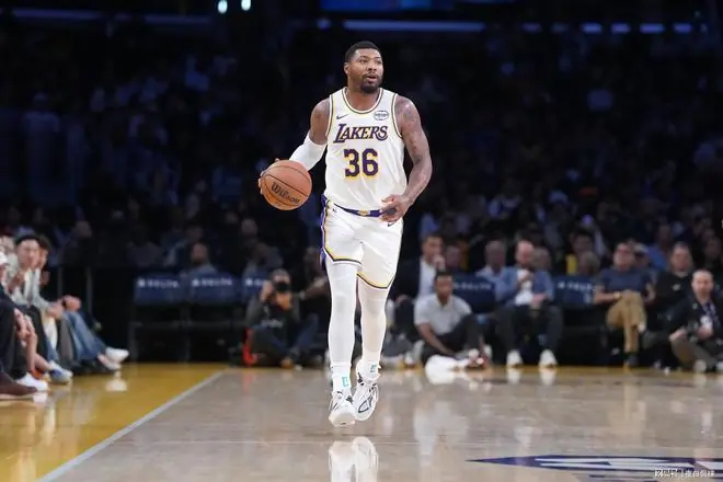 火箭准备打响今年NBA自由市场第一笔重磅引援：目标湖人后场铁闸