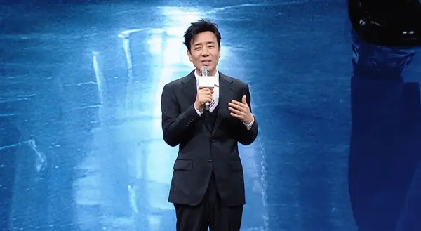 问界M9品牌大使于和伟：我是爱华为的 尤其是问界M9！