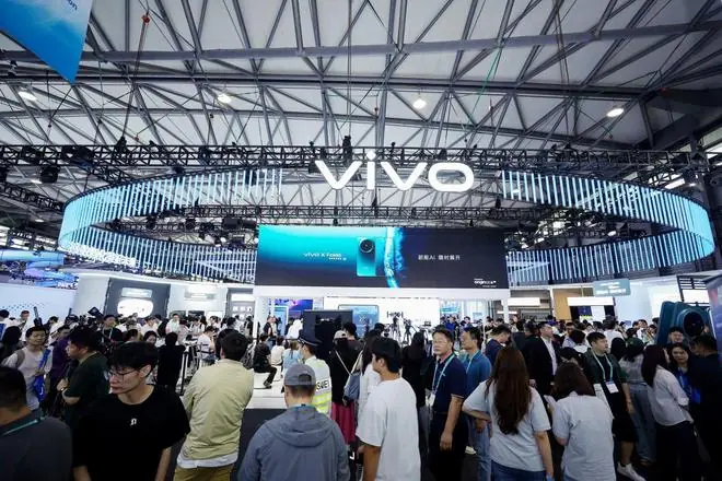 MAXHUB × vivo X Fold6 深度联合研发，打造跨端协同办公新标杆