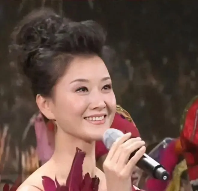李谷一大胆开麦，揭晓宋祖英走上高位的真相，观众：原来如此！