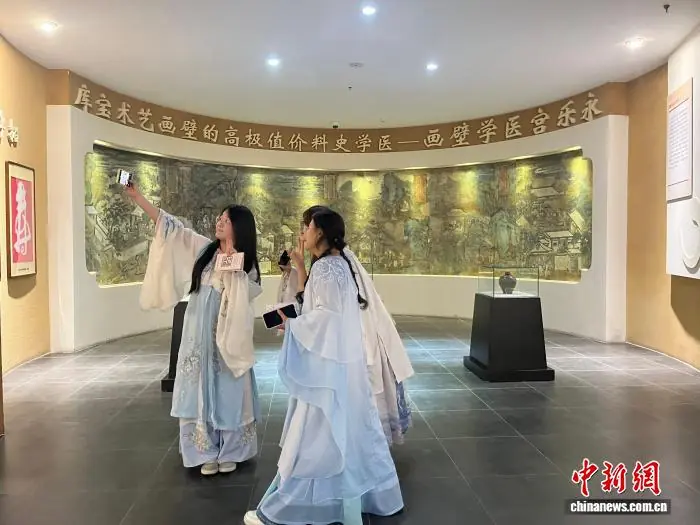 “博物馆奇妙夜”：灯下问药 帐中听史