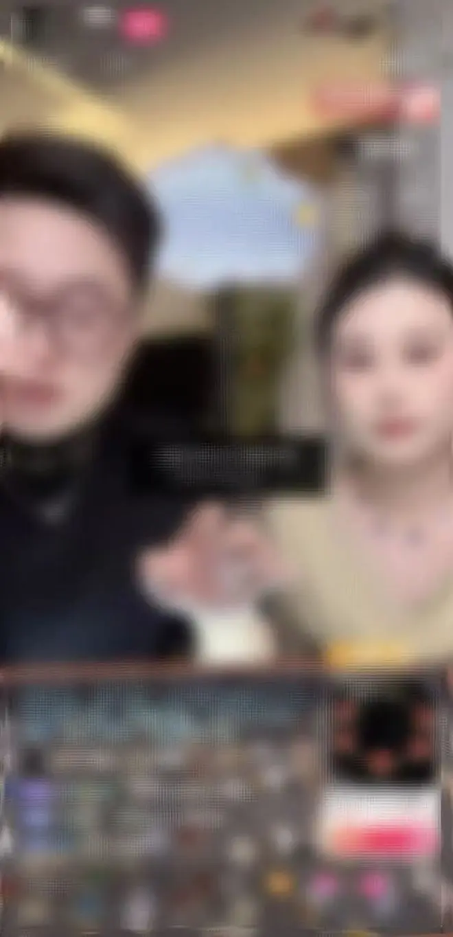 网红直播时被警察带走！国际大牌全是假的