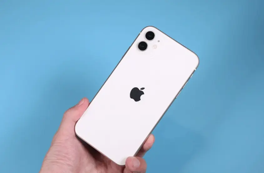 iPhone 4回收价暴跌20倍！高光400元如今只能换锅换盆