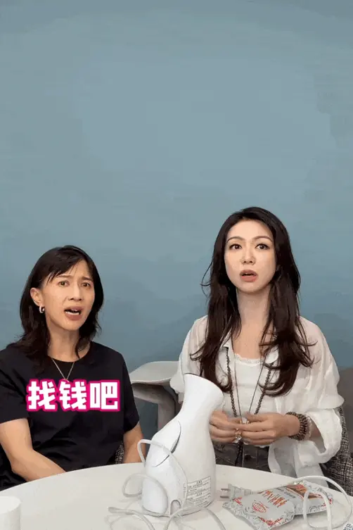 4年抑郁，10年低迷，45岁翻红的她，开始自毁人设