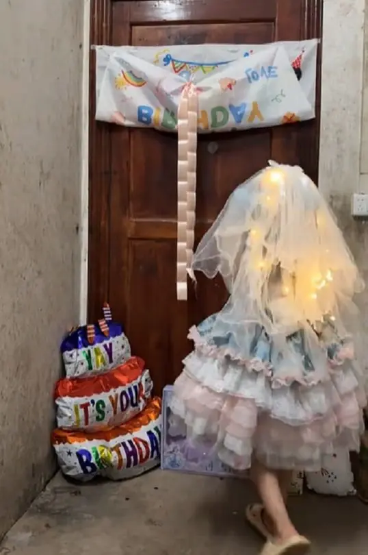 有那钱不如刷刷墙！一场农村生日仪式被群嘲，家长被迫看清现实！