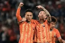 深圳新鹏城足球俱乐部：夏合扎提与胡家进租借离队