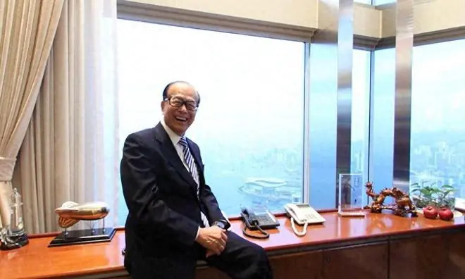 李嘉诚曹德旺都说中了！2026年不买房，5年后会庆幸还是会后悔？