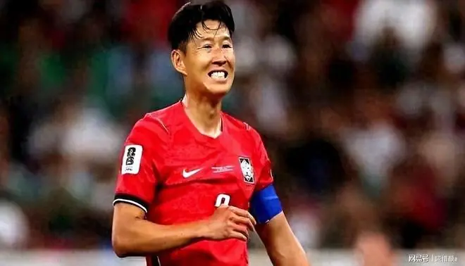 韩国队爆冷出局拒担责，数万球迷请愿：都怪中国男足，必须赔钱