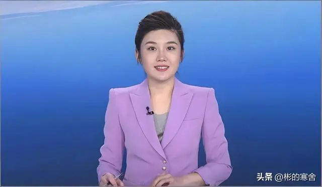放着百亿家产不继承，她偏在央视凌晨四点的演播室里较劲