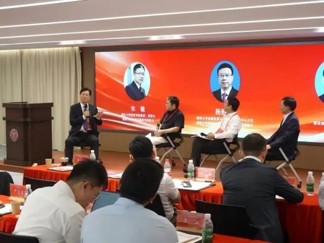 当AI成为同事：金融智能体元年，金融人的下一站在哪？