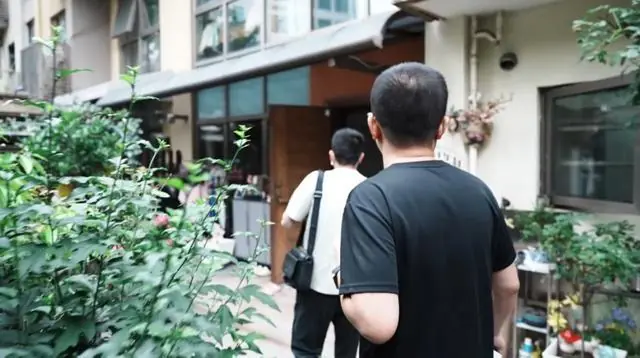 一边收租百万，一边赖账不还！一拒执“老赖”清晨在上海家中被抓！