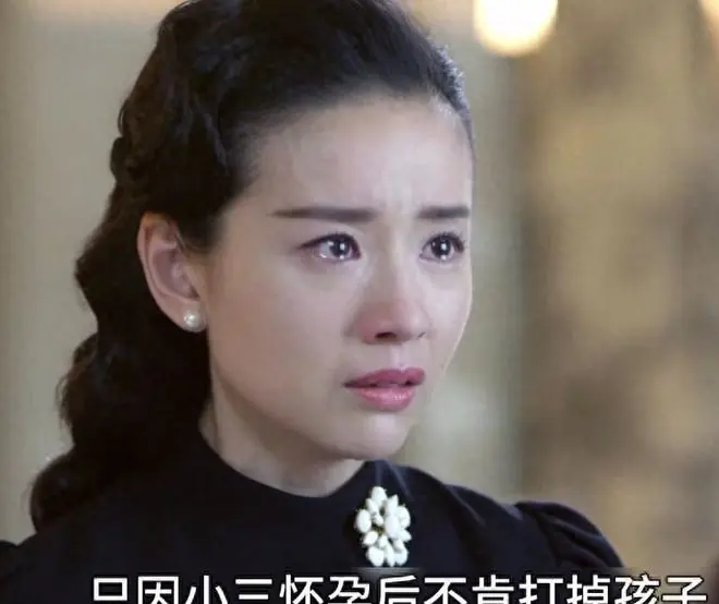 《花开如梦》首播口碑出炉，连看4集后我想说：难看得情理之中