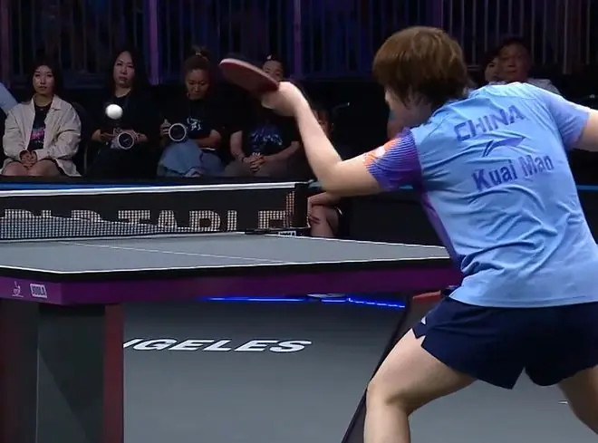 靠轮换发球法制胜！蒯曼4-3逆转佐藤瞳晋级美国大满贯四强！