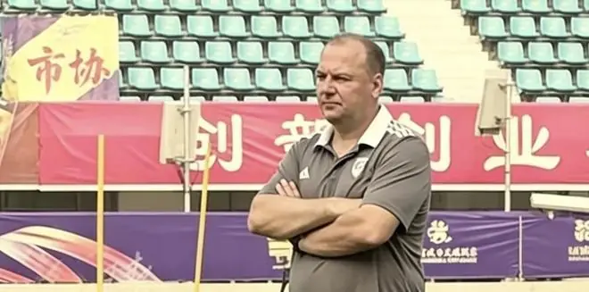 “苏超”镇江队优化教练团队，斯坦季奇出任技术总监