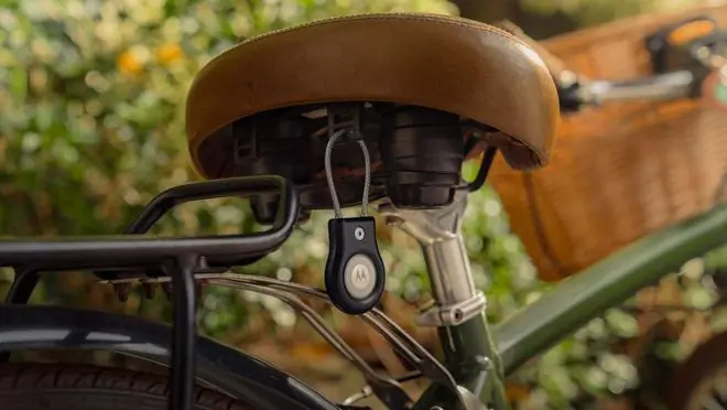 摩托罗拉追踪器Moto Tag 2：蓝牙6.0与UWB，续航超500天