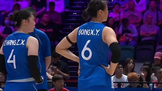 3-0！中国女排结束三连败，两人发挥出色 乌克兰教练被打服