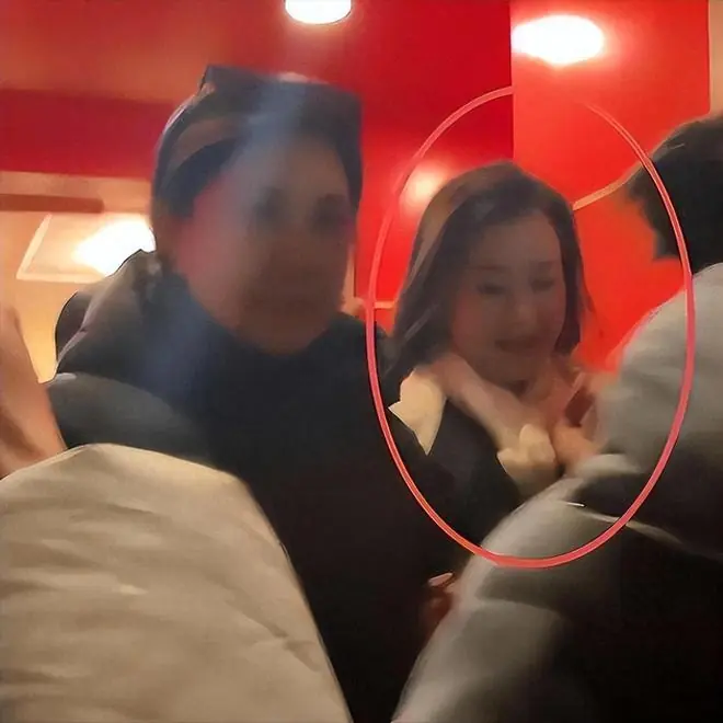 宋祖英与丈夫约定结婚不生育，39岁却生下儿子，今59岁身材如少女