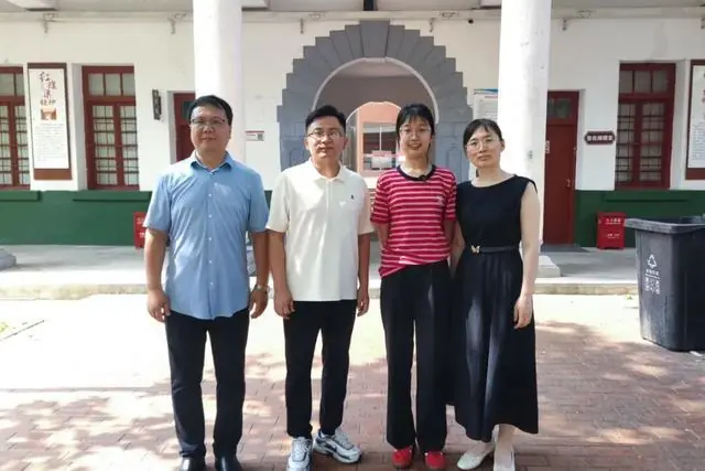 河南姑娘被清华大学录取：“核工程相关专业，条件苦也能接受”，父母：没报过补习班，允许孩子出错；本人分享3点学习秘诀