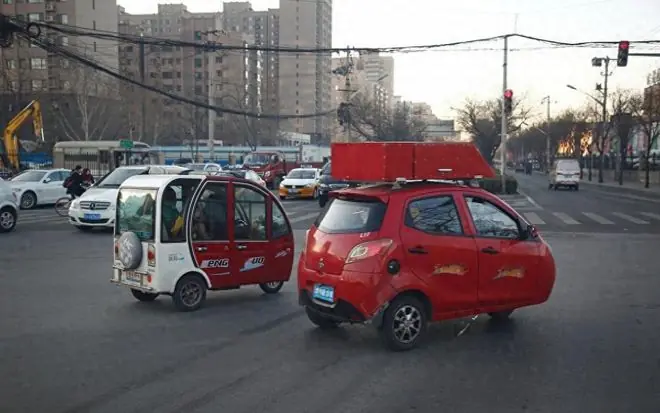 从满街乱窜到销声匿迹，谁杀死了中国县城的“三无神车”？