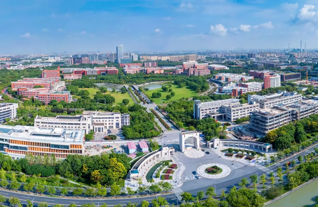 AI时代园区网络该如何进化？从上海交通大学建网实践谈起！