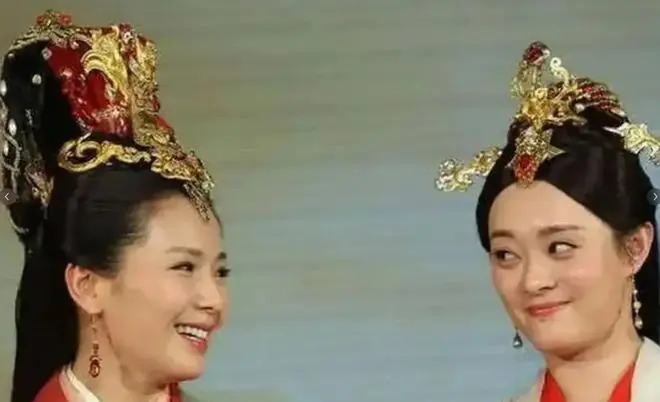 刘涛去上海出差，想着好久没见孙俪，发微信约晚饭。孙俪回得很快：见面可以，只能中午，四点前必须散