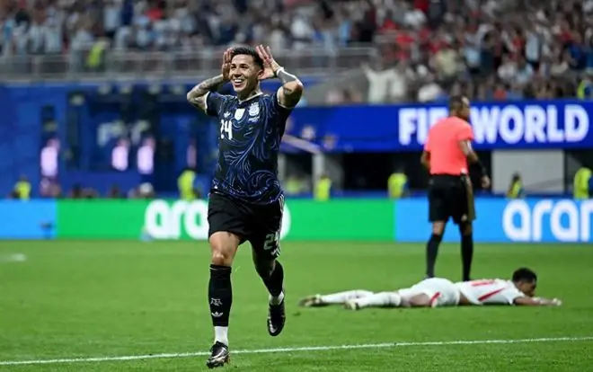 阿根廷2-1英格兰决赛！6分钟2球 扳平+绝杀！头号功臣又是他！
