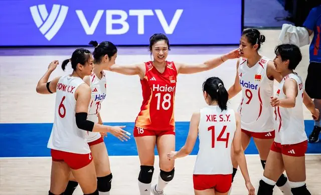 意主帅赞中国女排！大比分落后不换主力休息？解盛钰李晨瑄闪耀