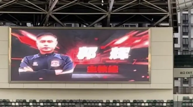 足球报：于远伟下课后，苏州东吴俱乐部总经理郭辉兼任主教练