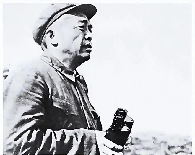 抗美援朝时，警卫员朝着彭德怀连开三枪，为何彭德怀却说是我的错