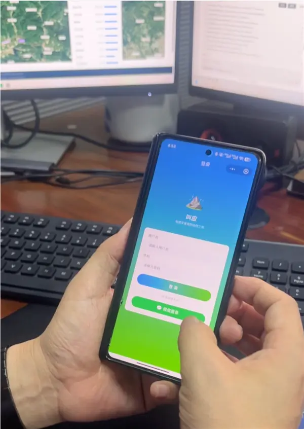 副局长用腾讯WorkBuddy手搓“叫应”防汛小程序：自费10亿Token！一个月完成