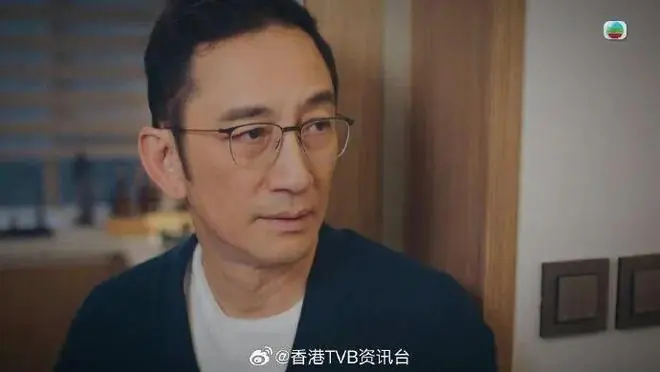 吴启华阴狠眼神
