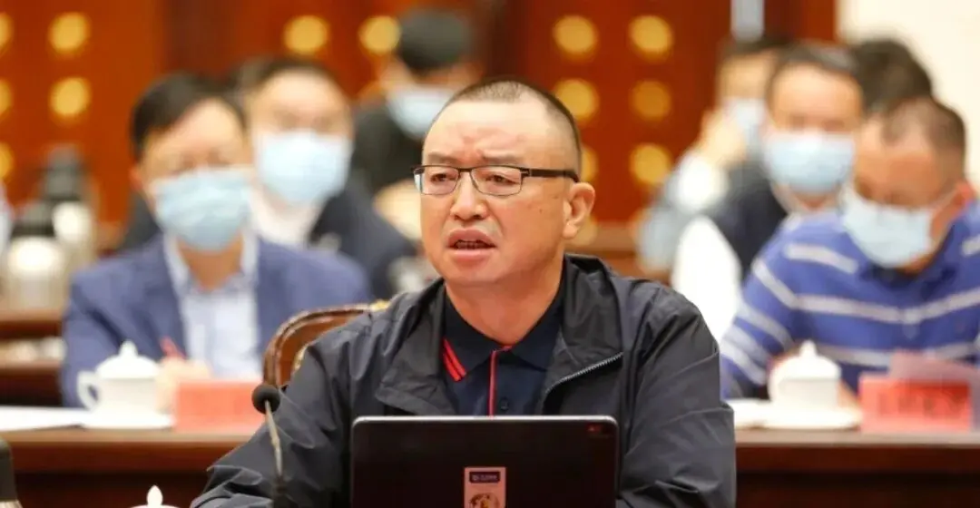 百亿创业夫妻档闹离婚，55亿元股份该咋分？