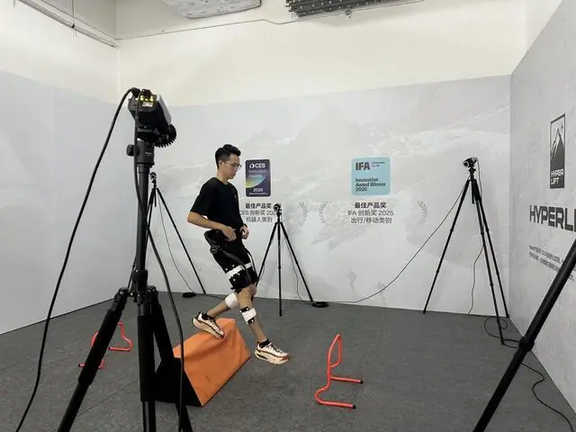 活力中国调研行｜这届年轻人，让智能走出实验室