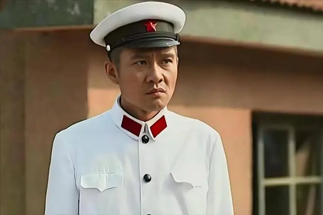 父母爱情：十年后才懂，老丁已经娶了德华，为什么还要安杰的画像