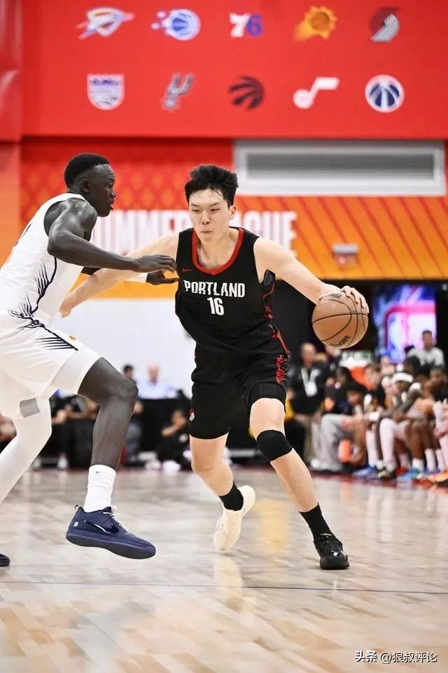 杨瀚森夏联首秀12分9板4助！媒体人：表现出来的东西比国家队要多