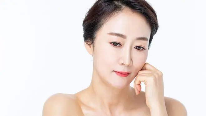 58岁阿姨再婚30岁小伙，不到1月离婚，阿姨哭诉：他晚上太能折腾