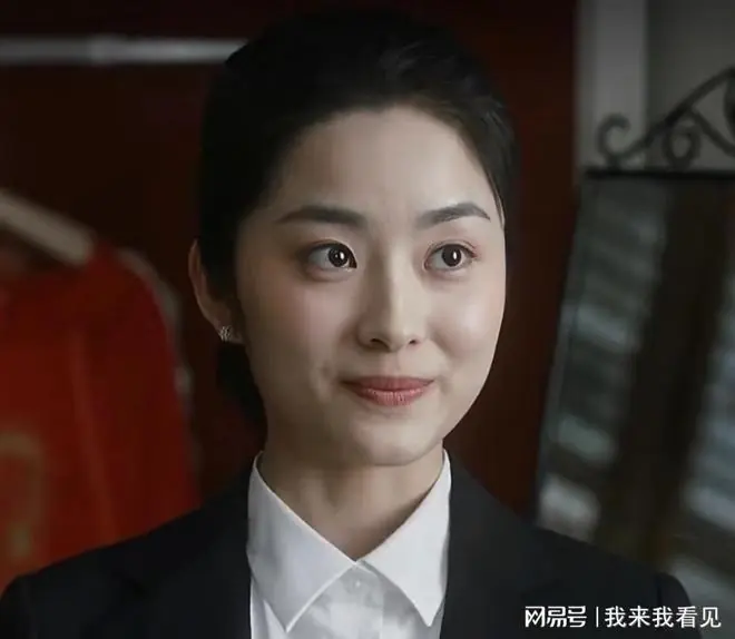 刁大顺一家三口，结婚领证都偷偷摸摸的，张嘉益的《装台》真实么