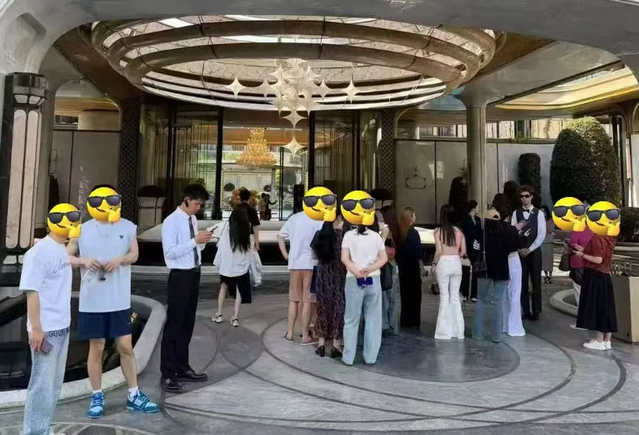 二手豪宅的房东，最近更焦虑了