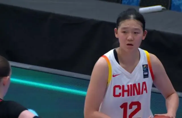 中国U17女篮大胜德国队25分！孙晗昀轰26+8