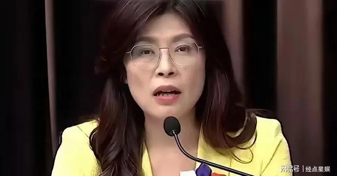 一句话毁掉政治口碑！郑丽文彻底翻车，蓝营密集切割止损