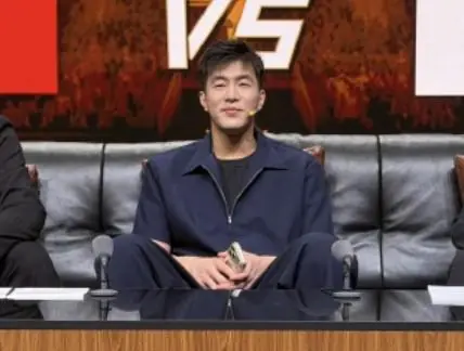 郭艾伦：能打比赛真的很好很羡慕，相比平静的生活我还是想当球员