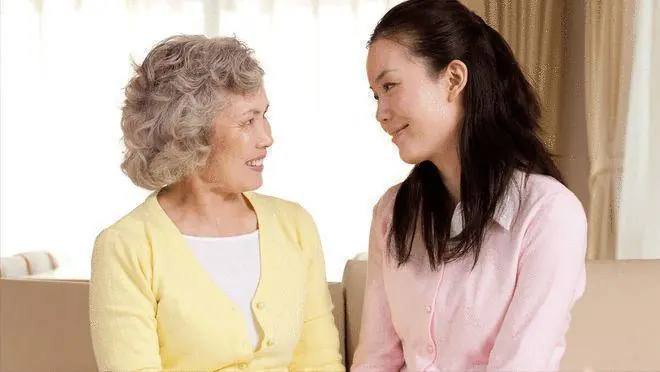 婆婆要求AA制生活，儿媳答应后直接卖掉陪嫁房，婆婆一家哑口无言