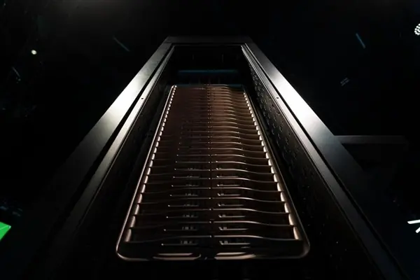 英伟达Rubin Ultra Kyber机架售价2100万美元，HBM4e内存成本占比超7%