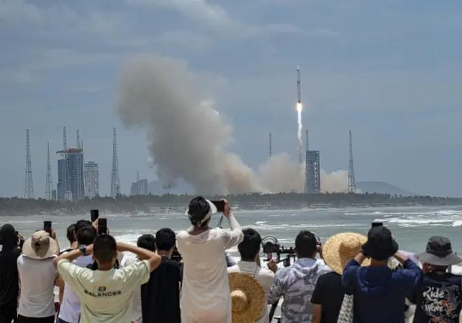 外媒热议：再突破！但没搬SpaceX那套