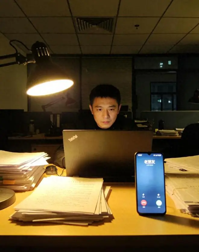 朋友借我车见客户，还回后车重了200斤，拆后座后师傅急喊快报警