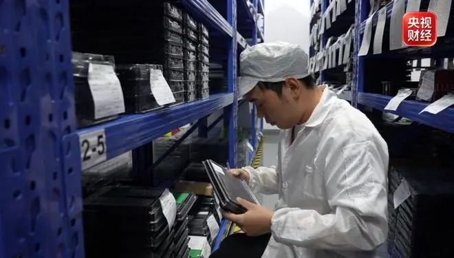 全球爆单！“出口量暴涨近180%”，AI带火“空中生意”