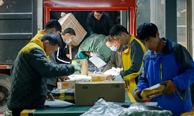 新一轮“下岗潮”来袭，三类行业面临失业危机，未雨绸缪不吃亏