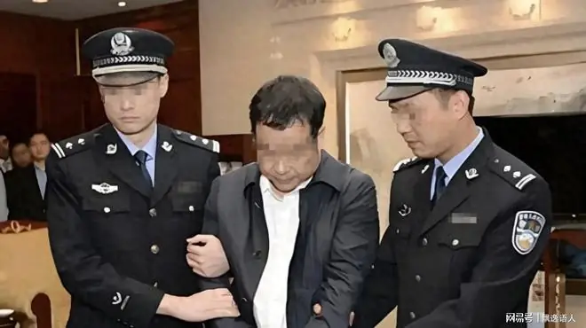 不打垮中国不罢休？内鬼身份曝光让人意想不到！好在结局大快人心