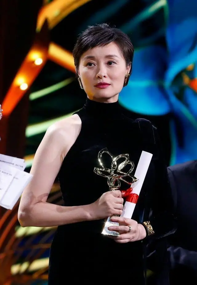 全网追讨17年，竟是吴越精心编造的讽刺骗局